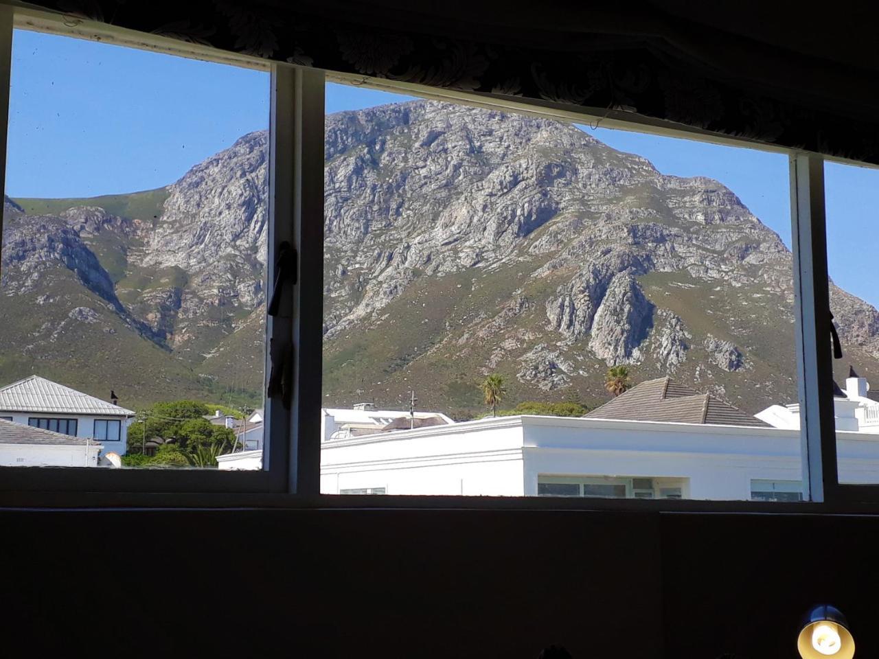 Hermanus Beach Villa Екстер'єр фото